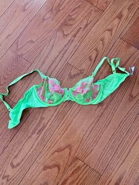 Victoria's Secret Neon Green Underwire Bra with Pink Lace
